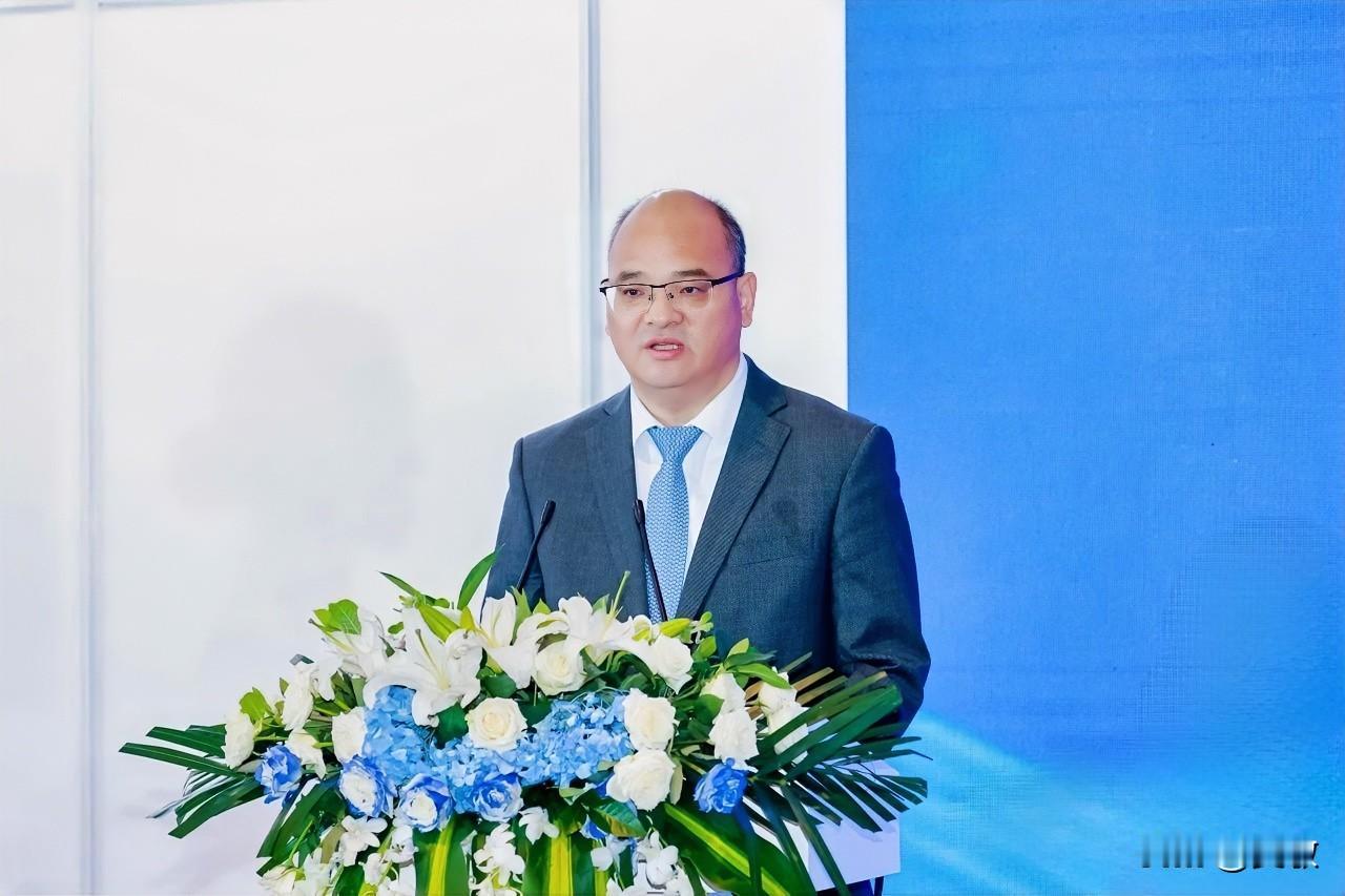 醉酒闹事，中央通报典型这事儿，通报得好，也通报得及时。中国航空器材集团，那是给