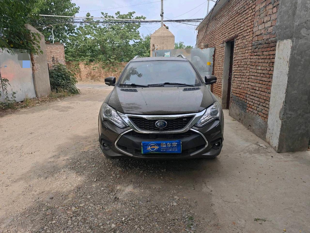 六年前的比亚迪唐DM，想置换大唐，4S店能折价多少？前两天验了一台比亚迪唐DM