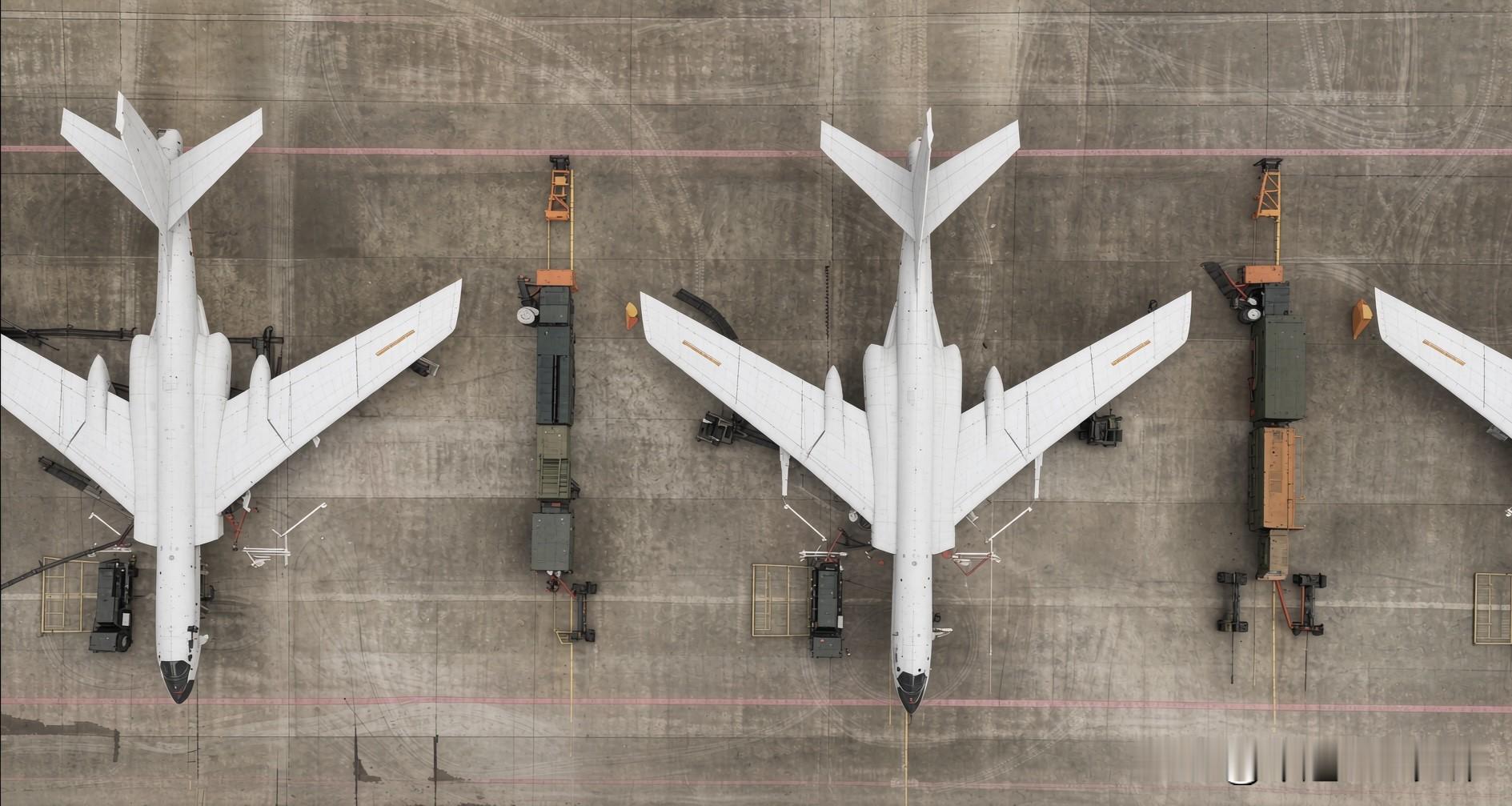 2024年珠海航展后，中国空军再次展示“战神”轰-6K挂载空射型鹰击-21高超音速超远程反舰导弹，它
