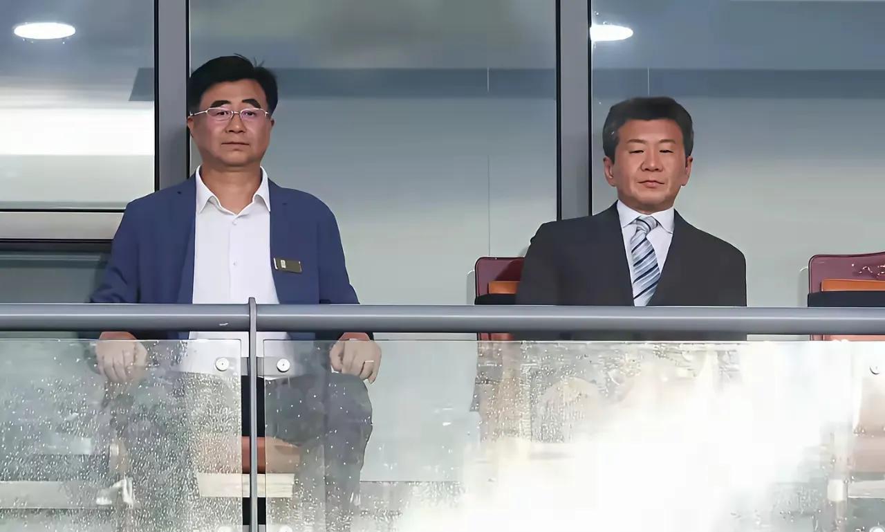 面对不堪不堪一击的国足，宋凯主席有何感受？本次东亚杯足球赛，日本