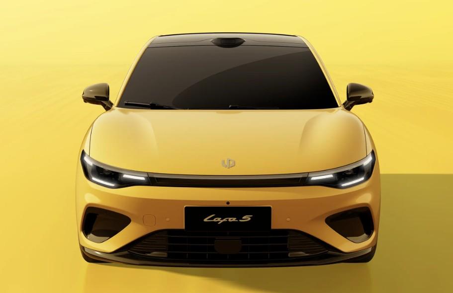 零跑Lafa5这款纯电两厢车正式开启预售，预售价10.58-13.18万元。