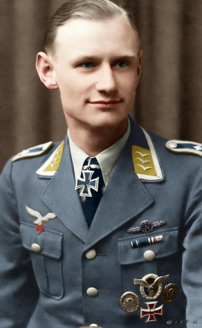 他的手指被炸飞了，但他仍在飞。这是空中战争中最残酷的求生传奇之一。来自柏林的