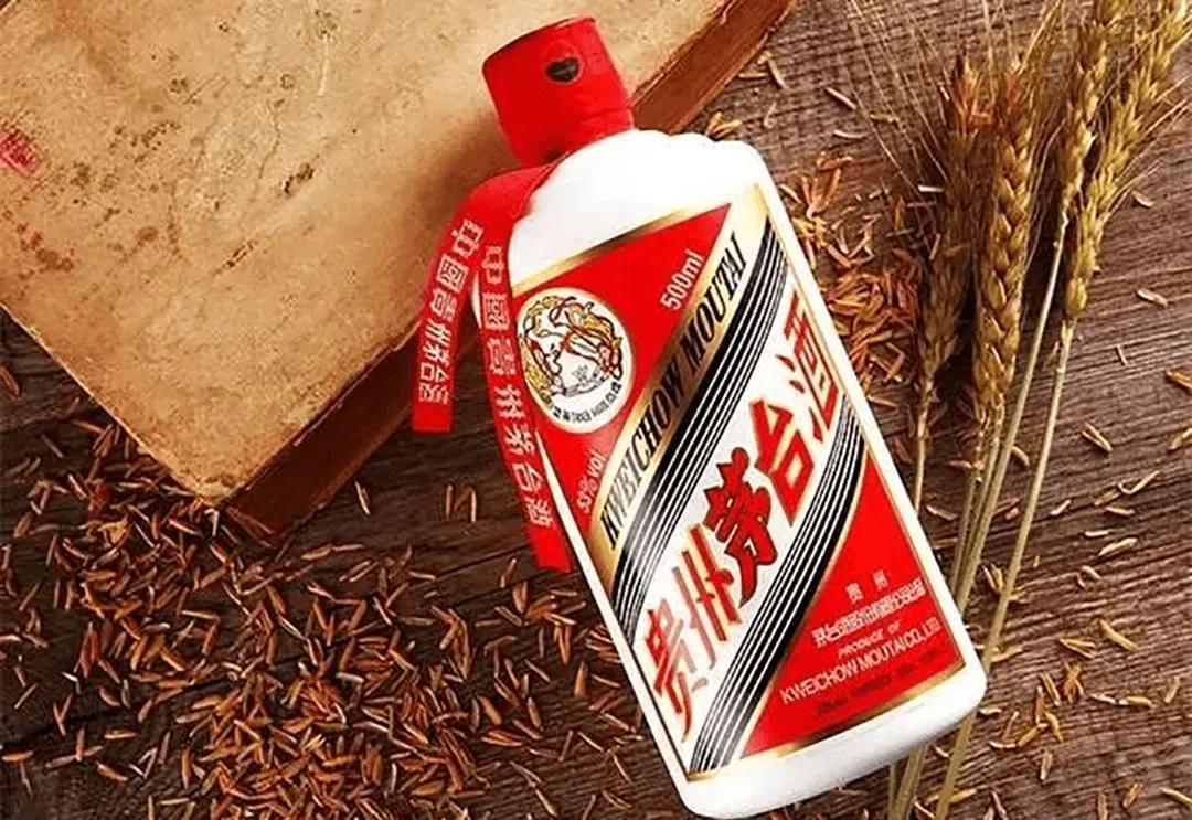 什么？周末茅台放大招了！听说茅台或许决心要控制量了，这个从它的价格回弹也可以