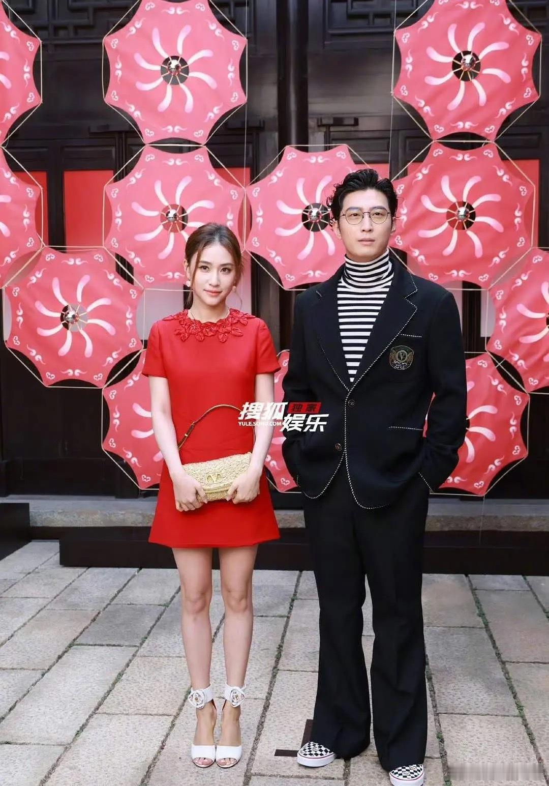 赶紧上再见爱人把。第7季，刘强东奶茶，何窦氏何三房女，再加一对素人。