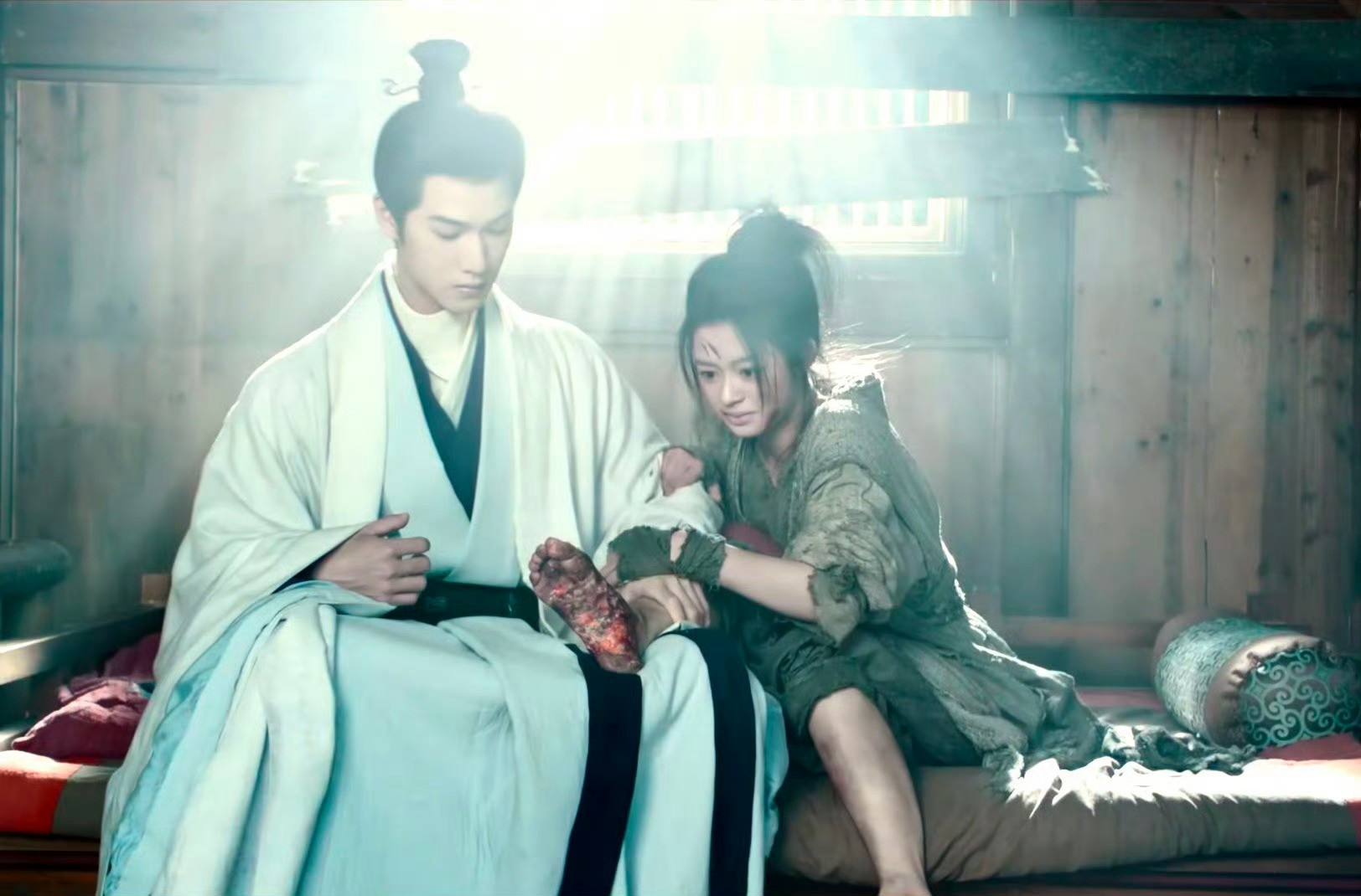 冰湖重生这个体型差是认真的吗？好可怕