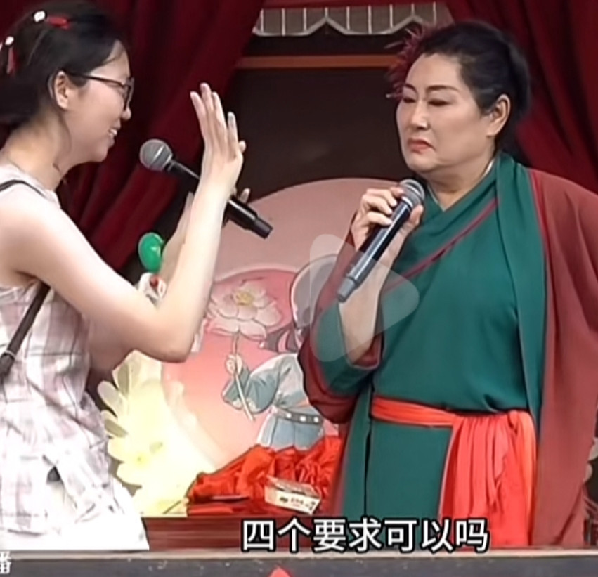 王婆相亲大开眼界！浙江相亲美女实在离谱，张凌赫和王安宇来了也不够格啊。王婆相
