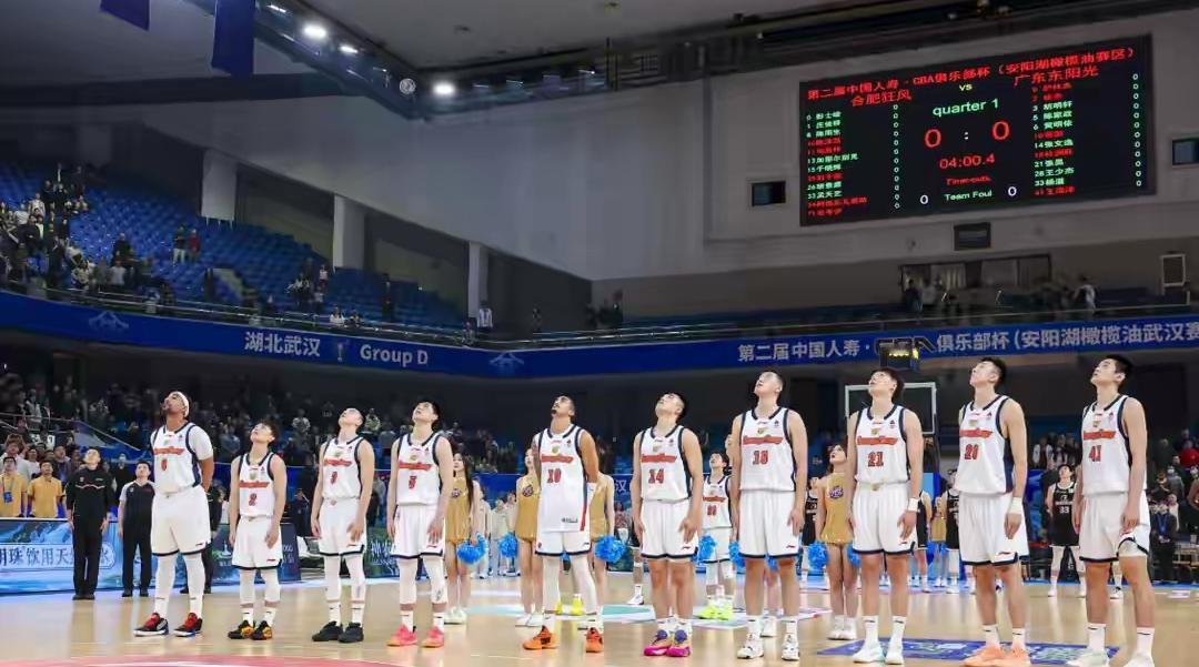 广东男篮98-74战胜天津，取得一场预期之中的胜利。比赛过程却暴露出球队的一些隐