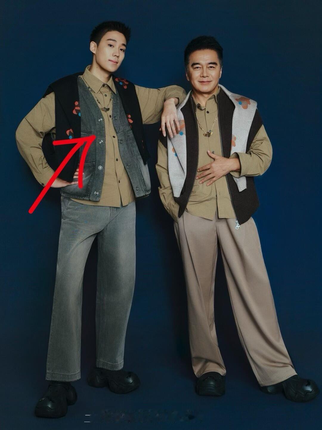 许亚军携其大儿子许何首次合体，又一个星二代要出道了，扎堆的出来了