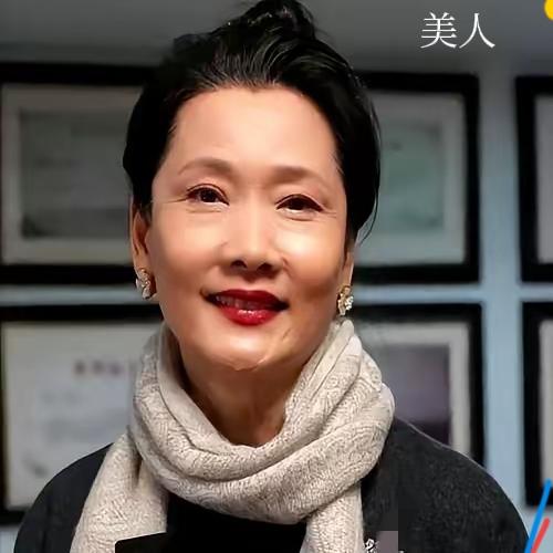 何赛飞自曝：生完孩子一句话，彻底断了所有亲戚往来何赛飞说，她生完孩子，家里