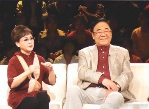 当年，李谷一嫁给金铁霖，婚后一直怀不上孩子，金铁霖说:“离婚吧，是我没有生育能力