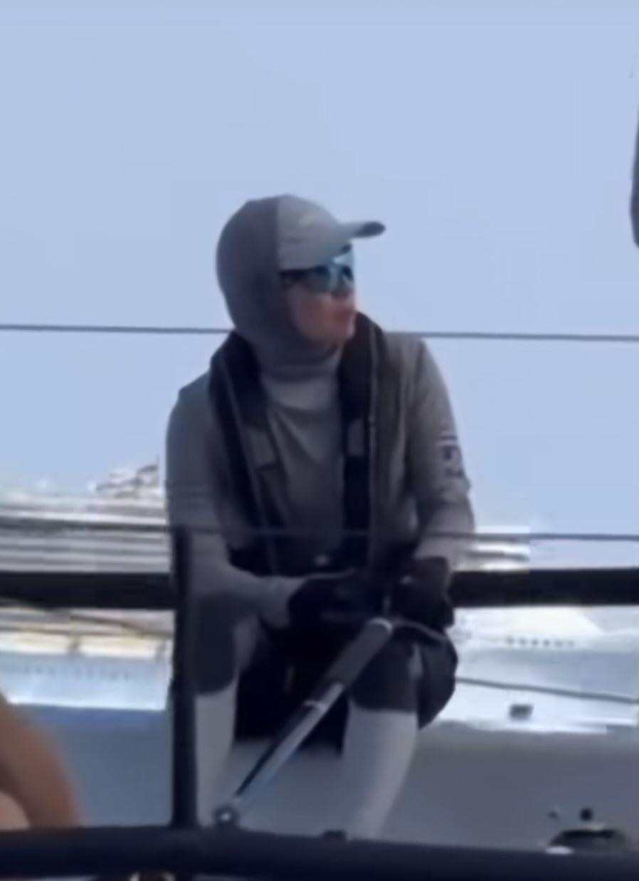 苏提达王后那叫一个忙，也是精力非常充沛啊：刚刚访华五天结束后，马不停蹄，就转入帆