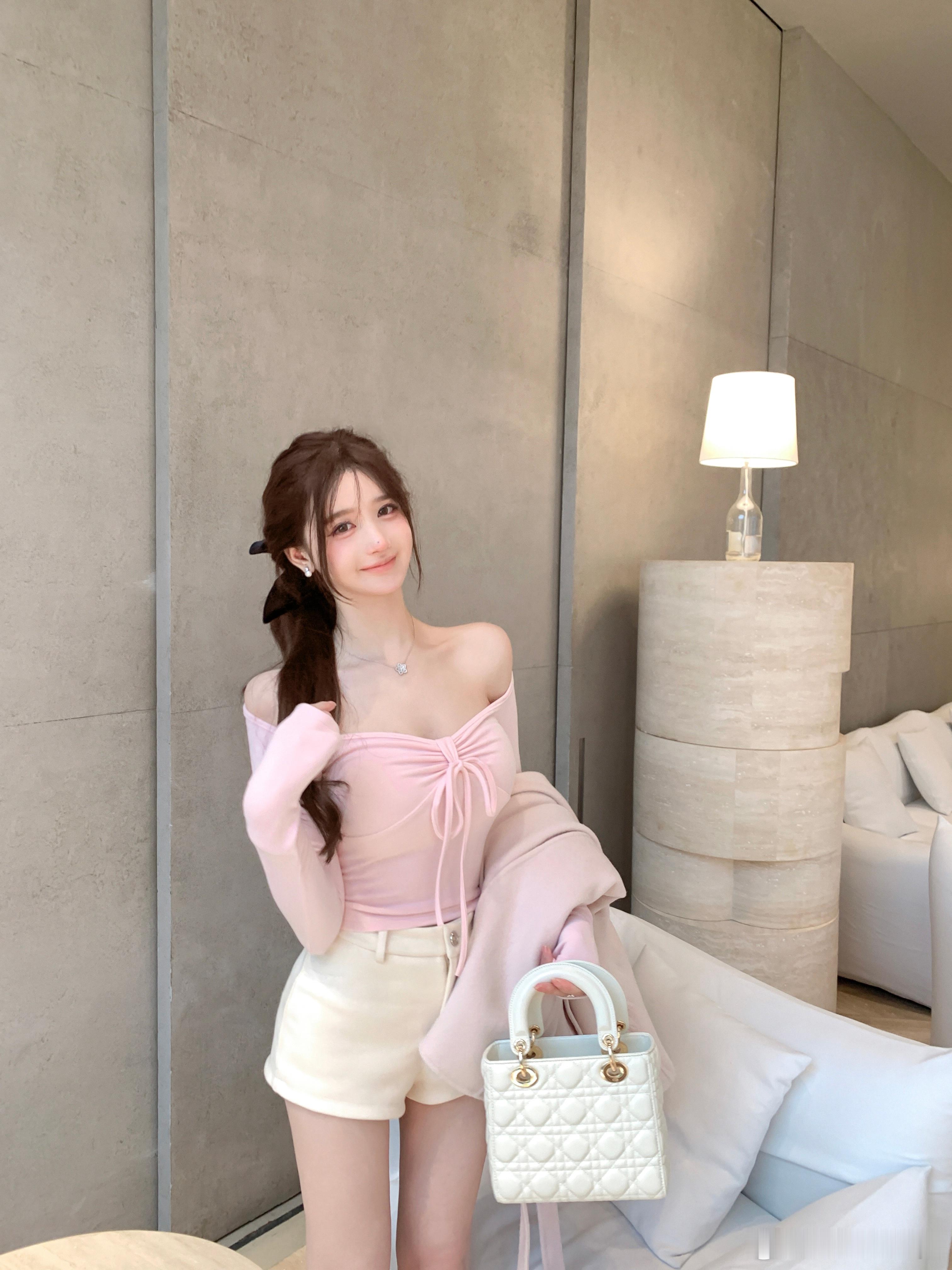 今天浅当乖乖少女🫧​​​