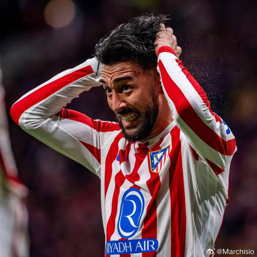 CadenaSER的马竞跟队：马德里竞技已经明确向尤文图斯表示，他们不会在赛季