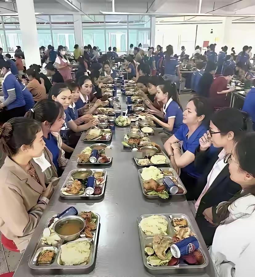 哪里的电子厂，伙食不错！