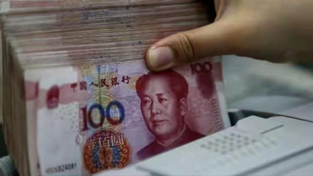 意难平！海南海口，一男子靠虚构购房名额，骗了117个人1300多万，大部分钱被他