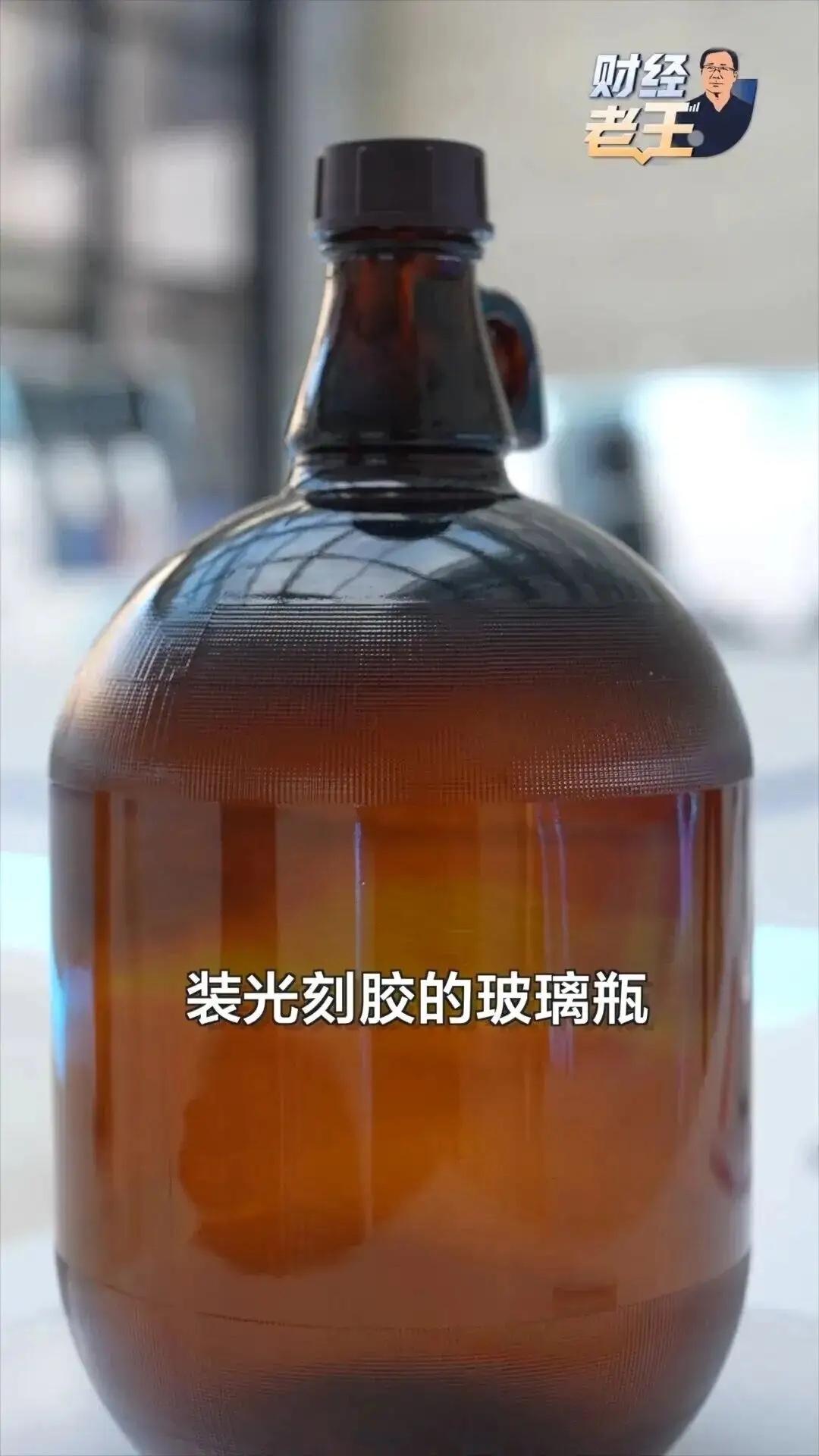 这件事简直是大快人心！日本做梦也想不到，我们已经在光刻胶领域有所突破，禁止两项物