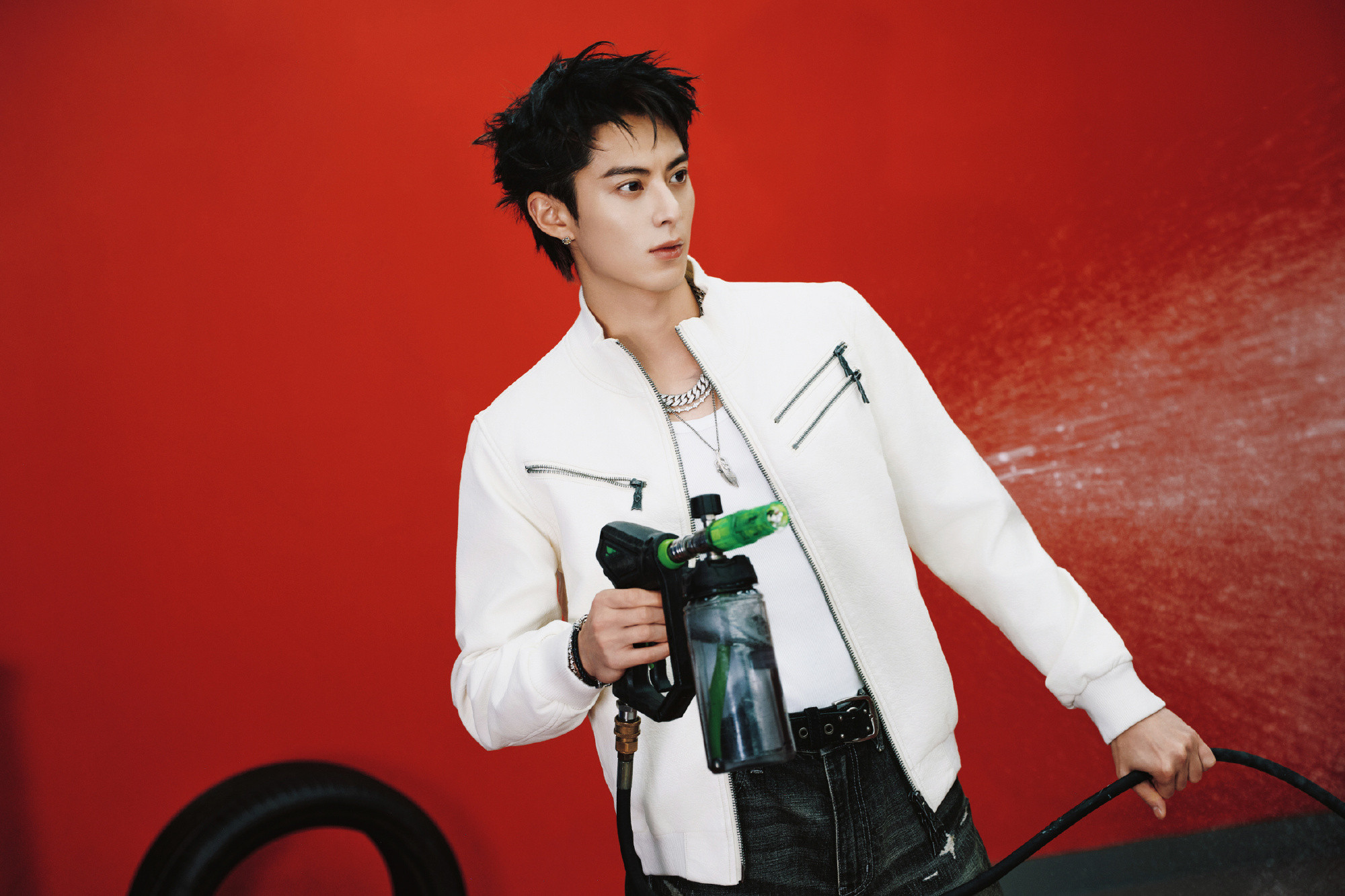 1.田曦薇彩妆代言2.刘浩存新代言3.王鹤棣新商务是饮品4.鞠婧祎新代言