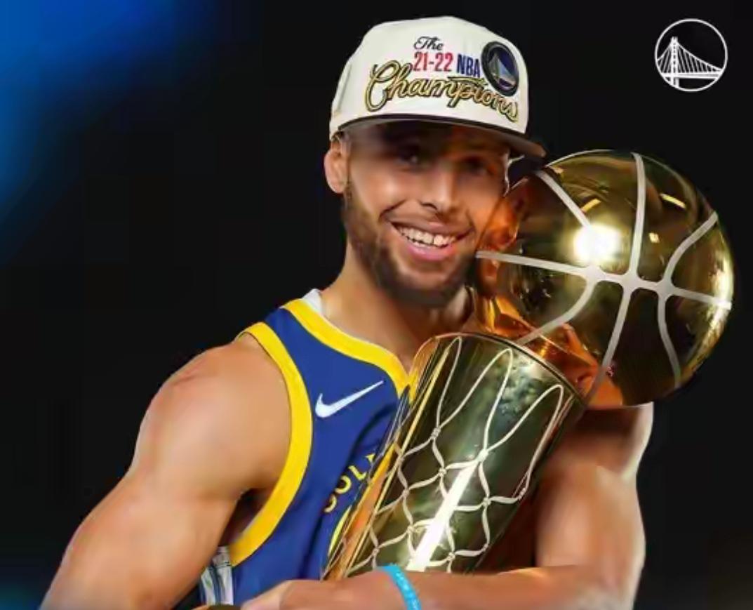 勇士又传喜讯，库里成为NBA75年历史第一人！一条消息，炸翻联盟，库里出圈，创