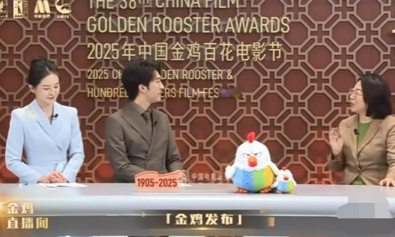 金鸡奖导演段榕说陈楚生是真正的歌者！在金鸡奖直播采访里，导演段榕特别介绍了出席