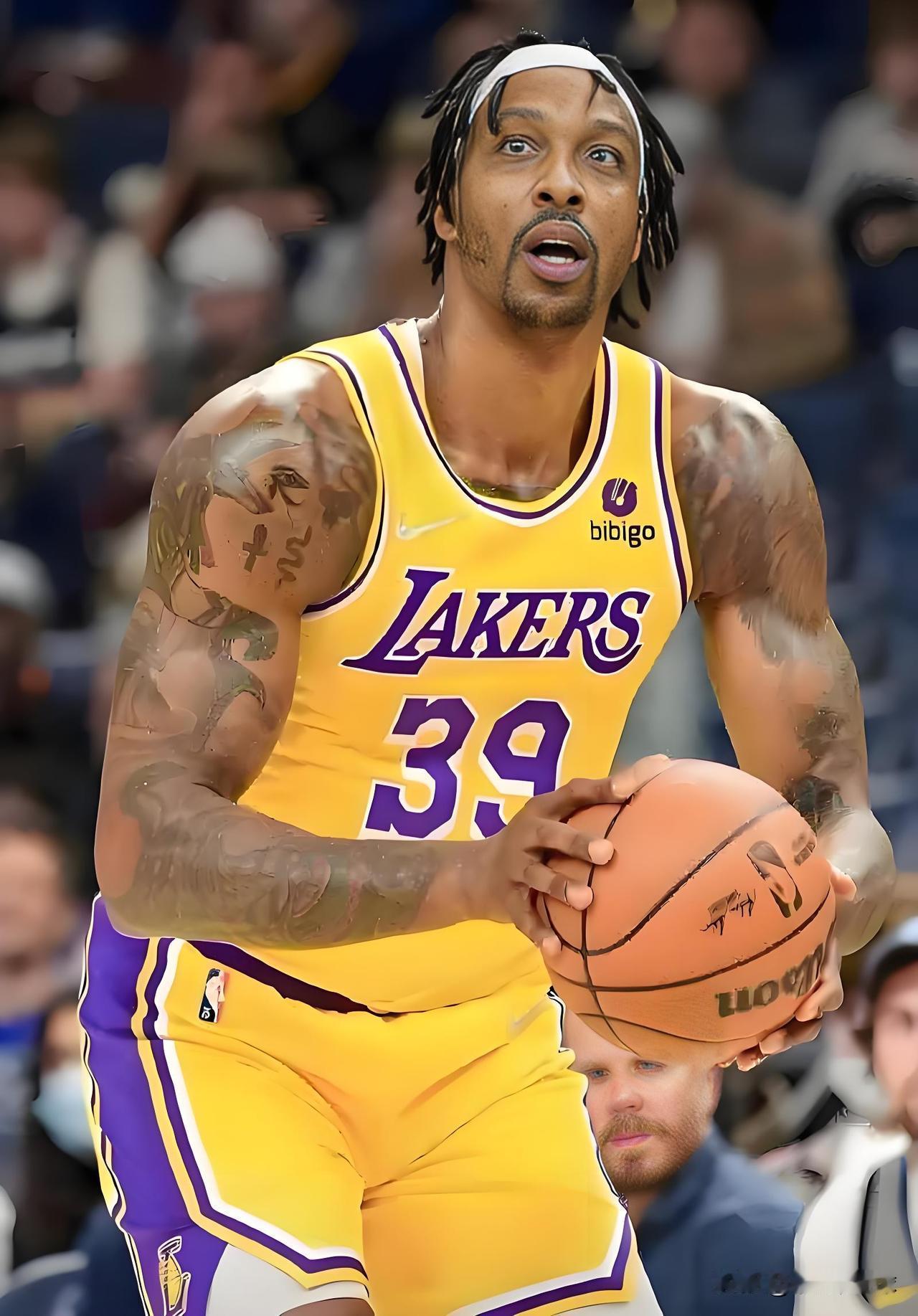NBA知名中锋臂展排行榜文班亚马：22岁，身高2.24米，臂展2.44米戈贝