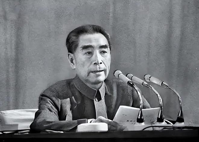 一次国宴时，外宾刁难周总理：您见过世界上最漂亮的女人吗？周总理放下筷子说