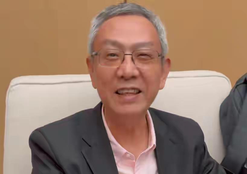 年轻人，请抓紧时间，房子又可以买了！经济学家称年轻人可以考虑买房了官媒密集发