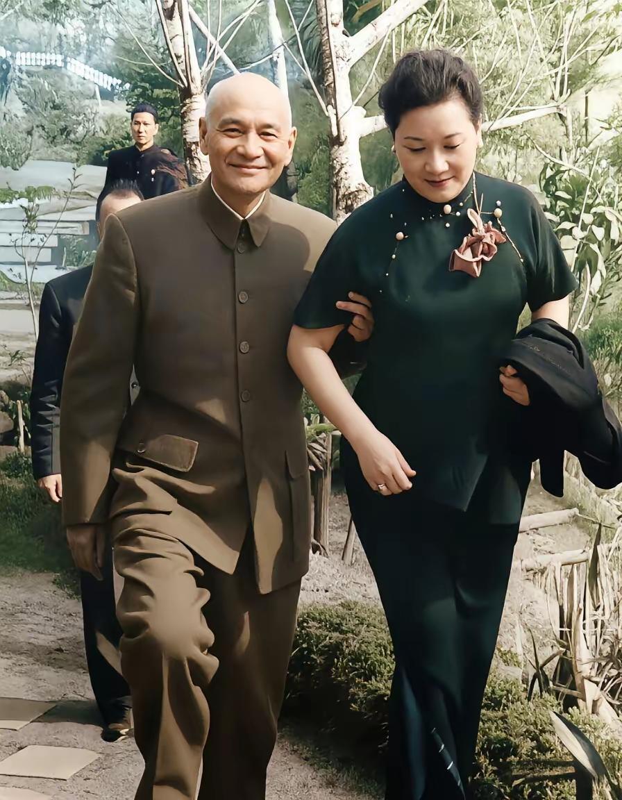 蒋中正宋美龄1966年台北照