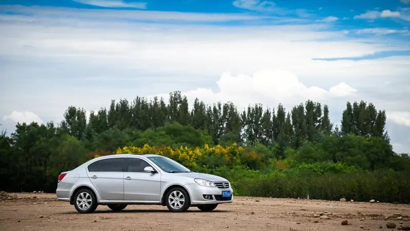 朗逸和速腾发动机不一样。朗逸常见的是1.2T涡轮增压发动机，最大功率116马力，