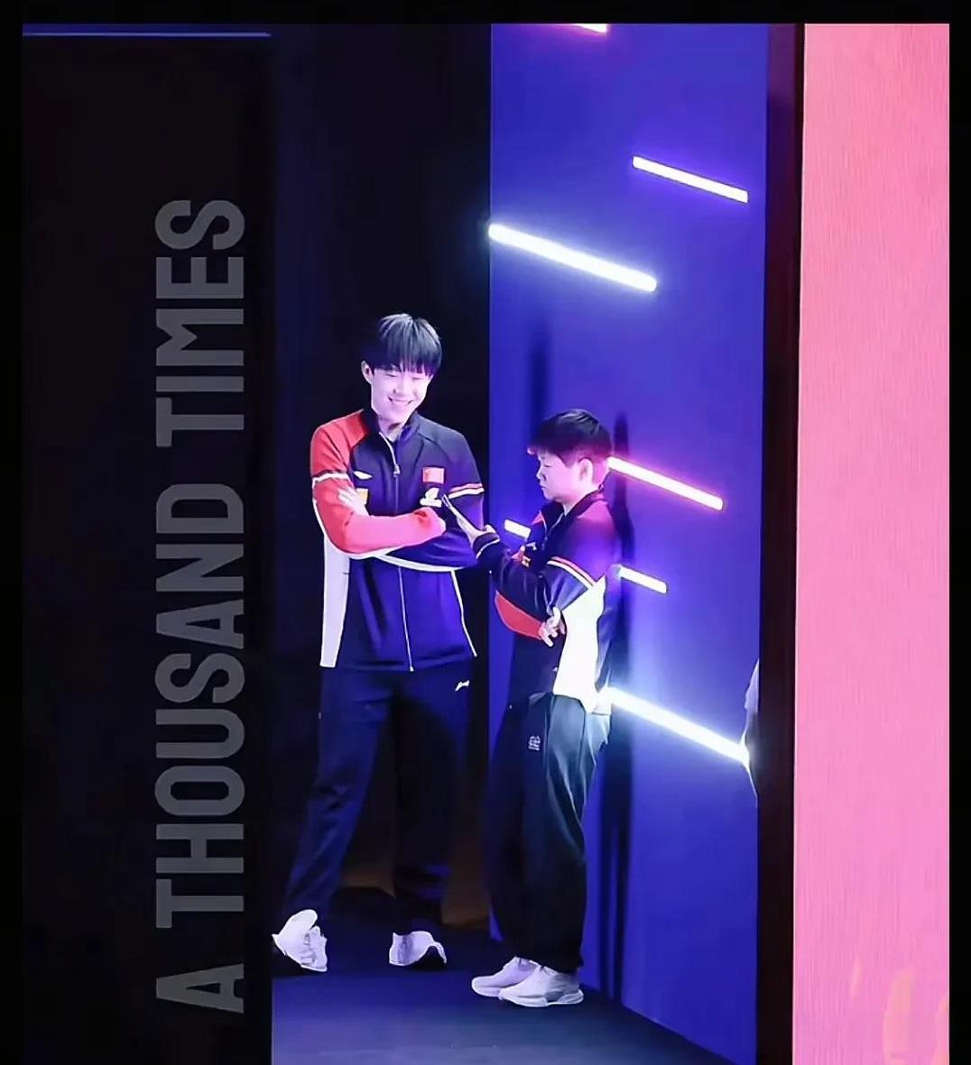 多哈世乒赛后劲太大了，到现在看见照片还是愿意再翻开相册看看，多哈很美，你们让他