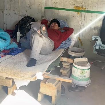 真诚的人生忠告：“不要碰任何贫穷的东西，包括人。贫穷的背后，是一套麻烦的系统，认