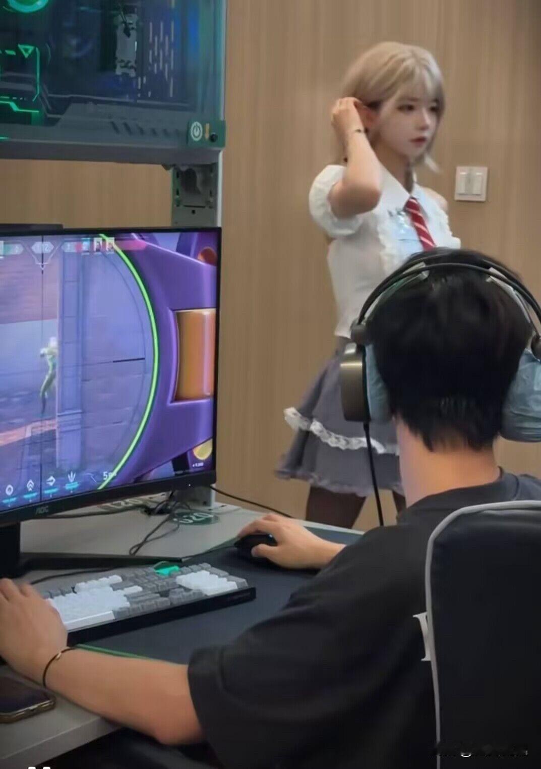自瞄石锤，没得洗