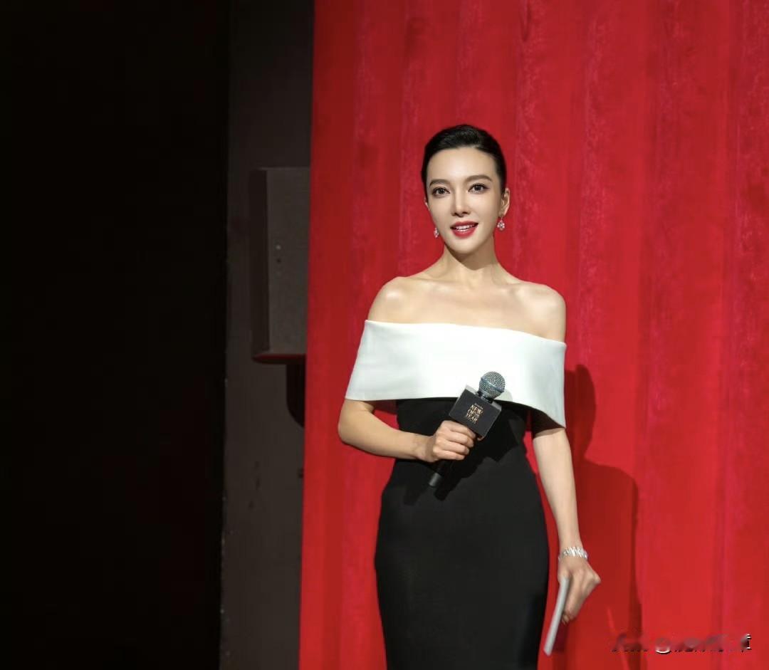 不带货、不搞直播经济，如今的主持人刘彦池已是国内各大高端品牌晚会的御用主持，同时