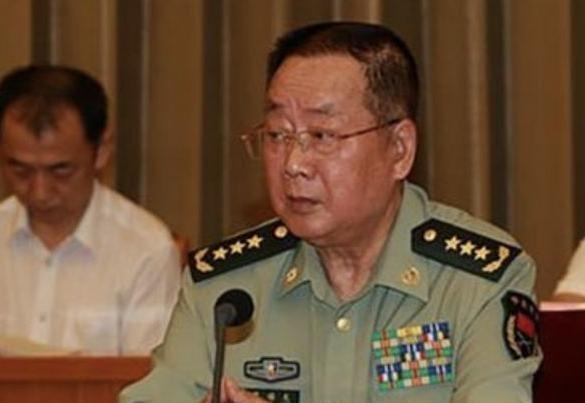 他当兵6年不被提拔，退伍前遇见“人生伯乐”，2000年被授予上将军衔这人就是廖锡
