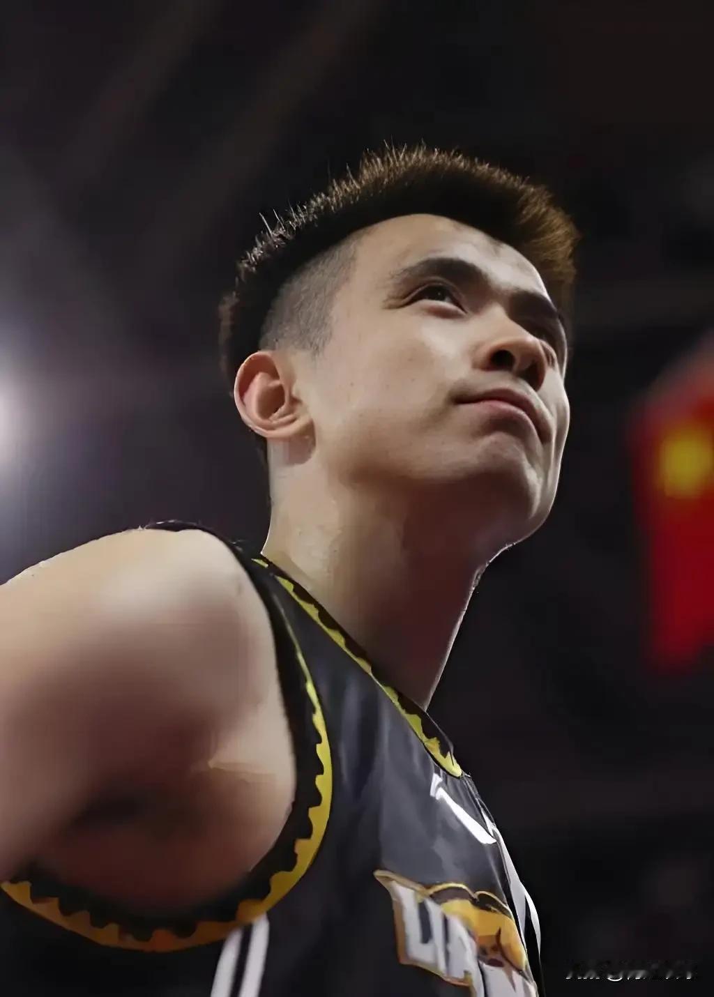 CBA常规赛第一阶段结束，辽宁队最强首发五虎是——控卫：赵继伟！30岁，身高