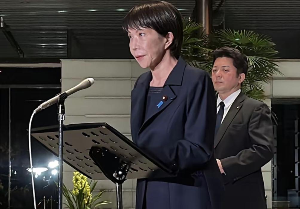 高市早苗这次一定会非常尴尬了，到时候她是来中方也不是，不来中方也不是。现在已经