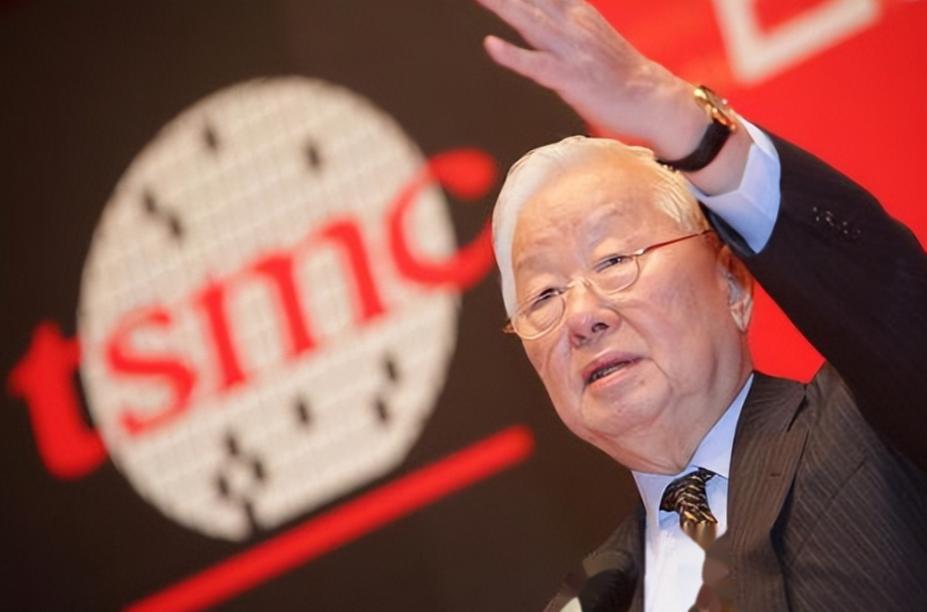 张忠谋一番话，直接震惊全网！他狂言“如果我们想扼杀他们，中国真的无能为力”，还
