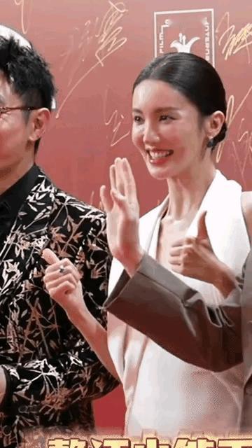 金晨，不要再动脸啦，也不要再瘦啦