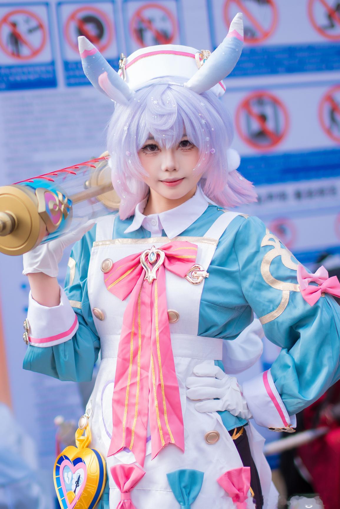 猎人拍漫展萤火虫漫展原神枫丹希格雯想把漫展图带回家？请看置顶！(展示为精修图)