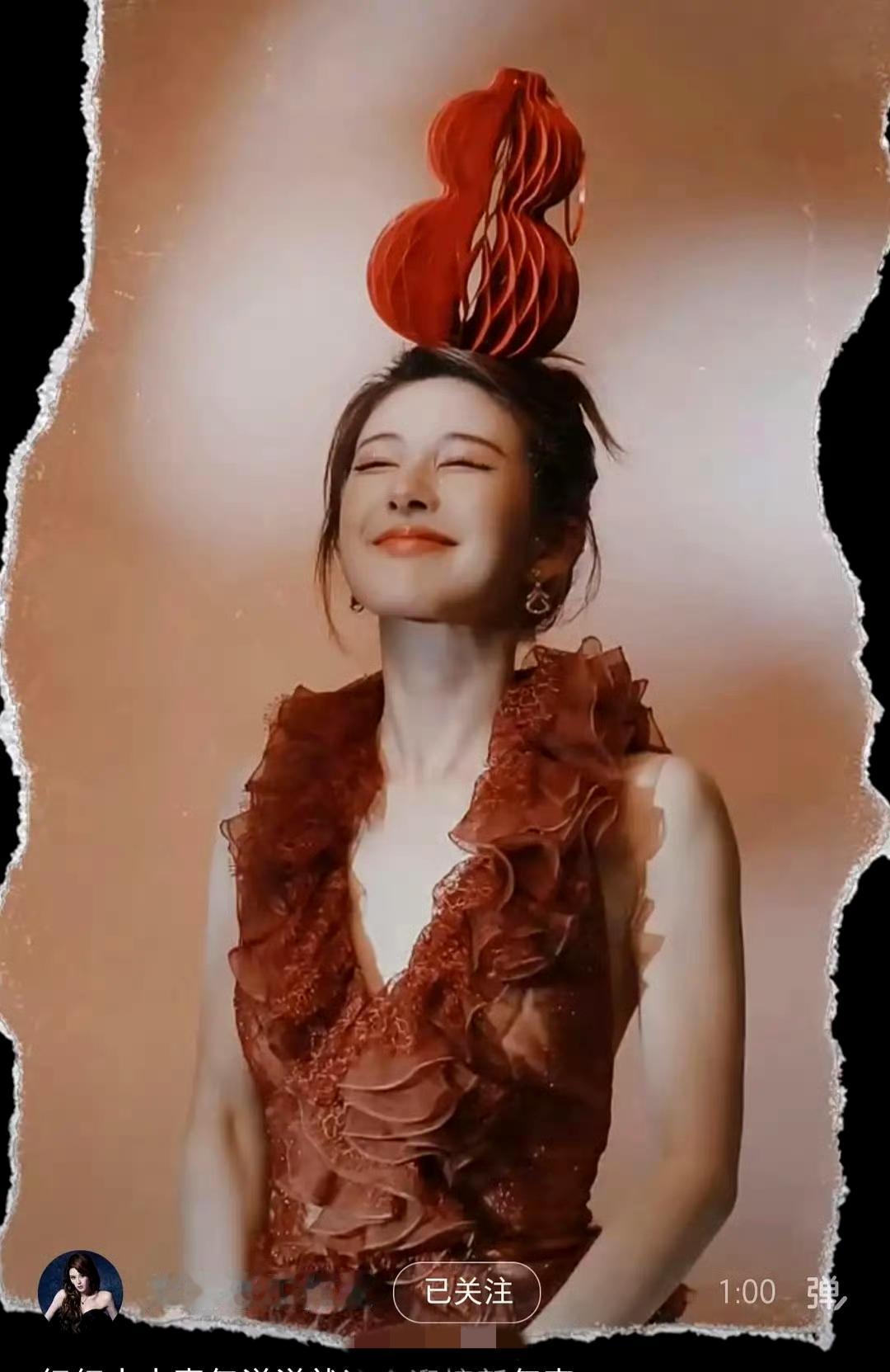 被赵露思的新年宠粉操作暖到了！专门拍视频送祝福，诚意拉满谁还没收到赵露思的新