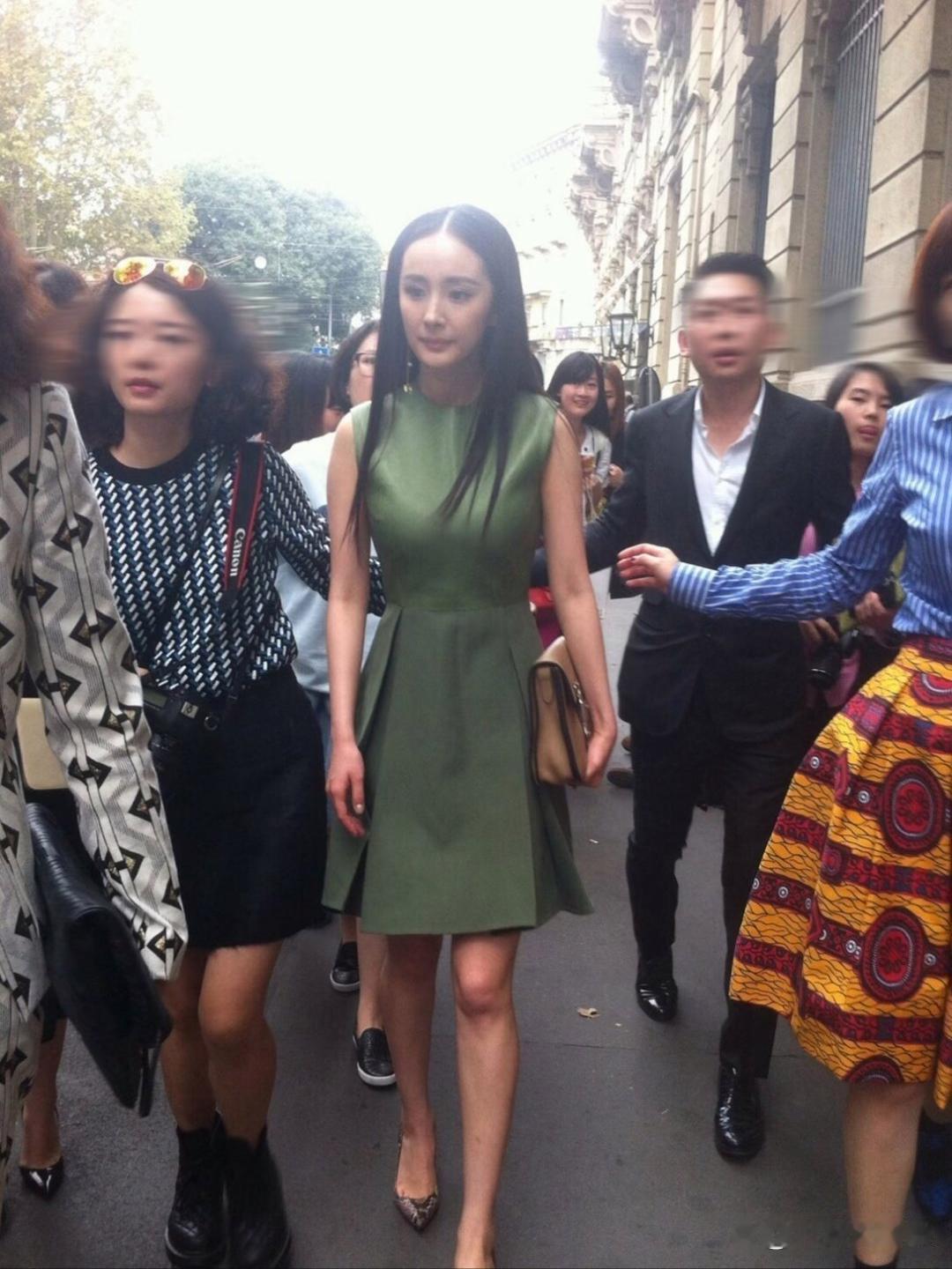 这是2013年的杨幂，没有滤镜美颜