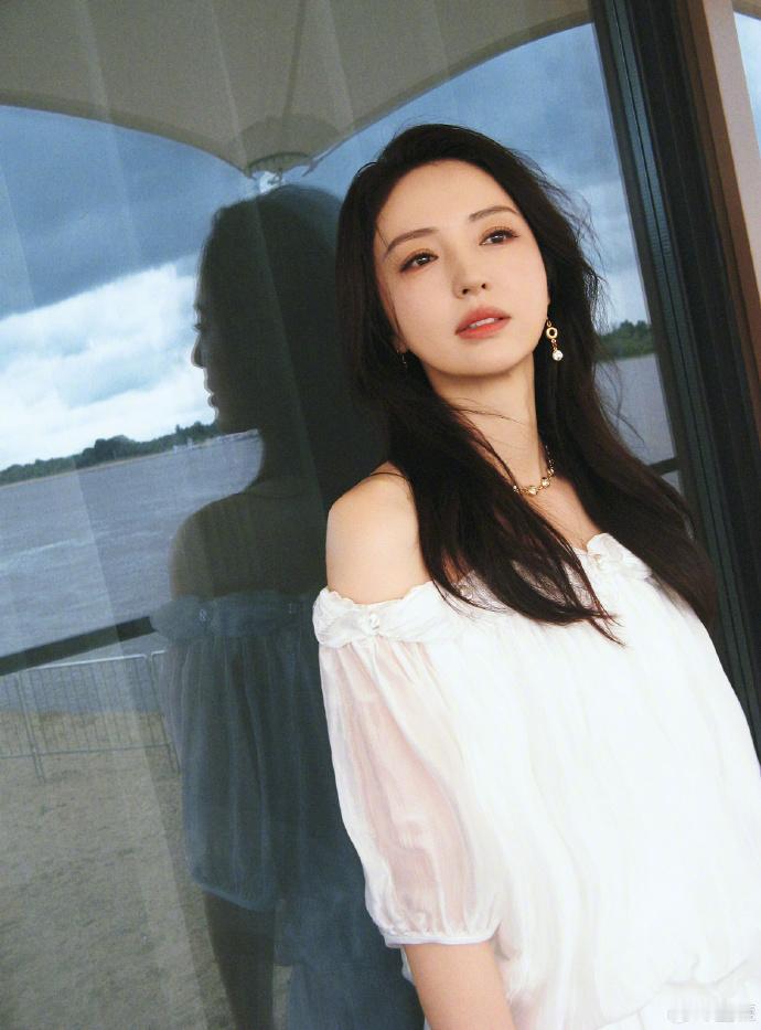 你会支持董璇再婚吗？刚看到“董璇再婚”这个消息，我都惊呆了！记忆中我还停