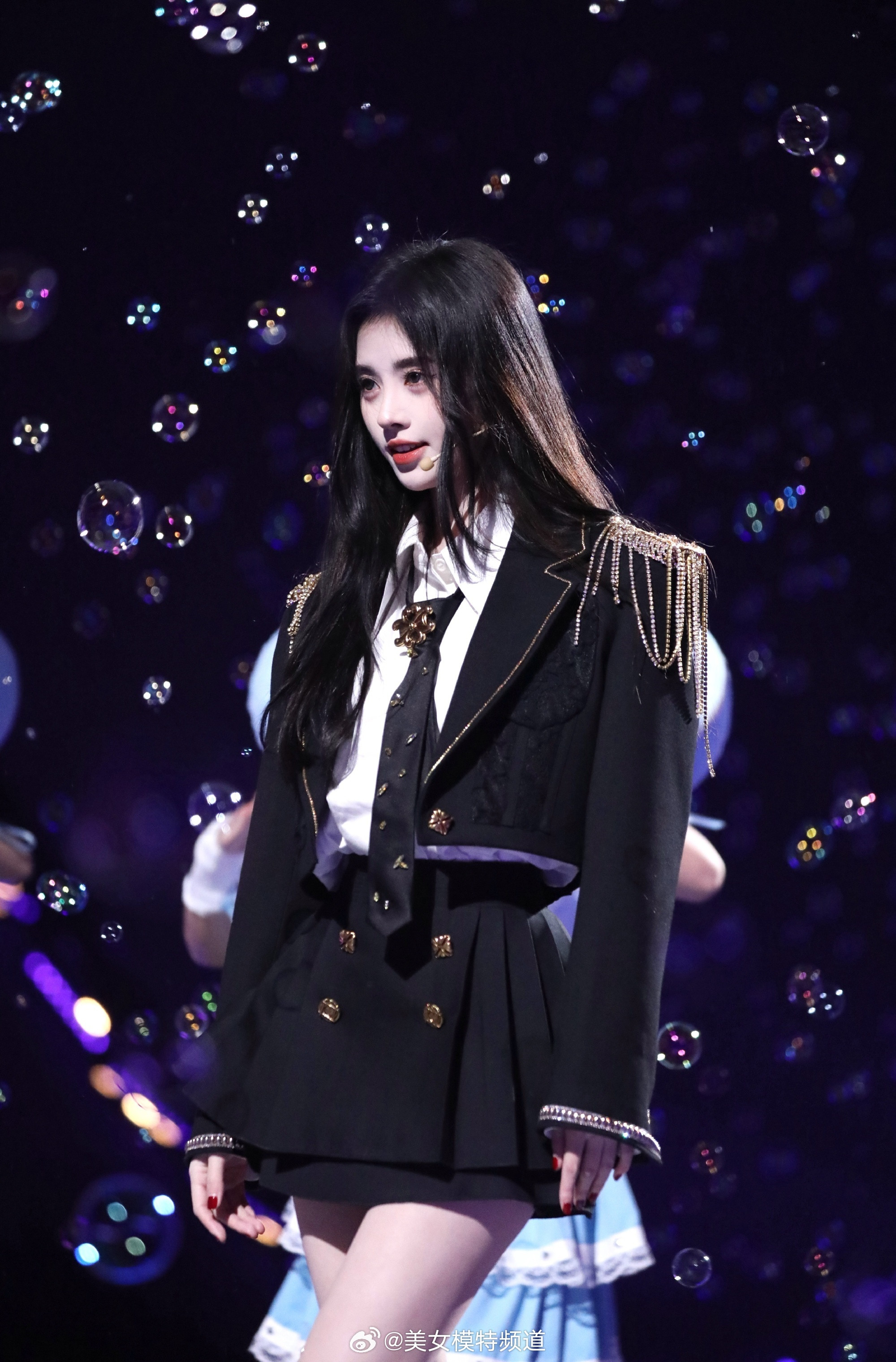 鞠婧祎魅力舞台造型