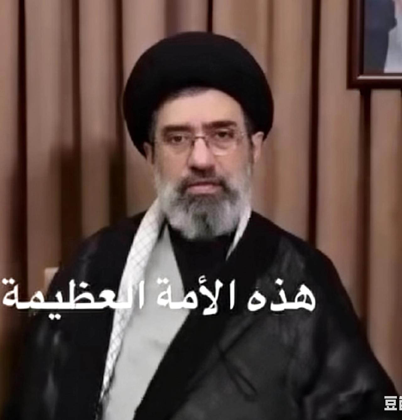 穆杰塔巴真出事了？袭击中受伤？最新3个异常新闻报道！1、美战争部长赫格塞斯，最