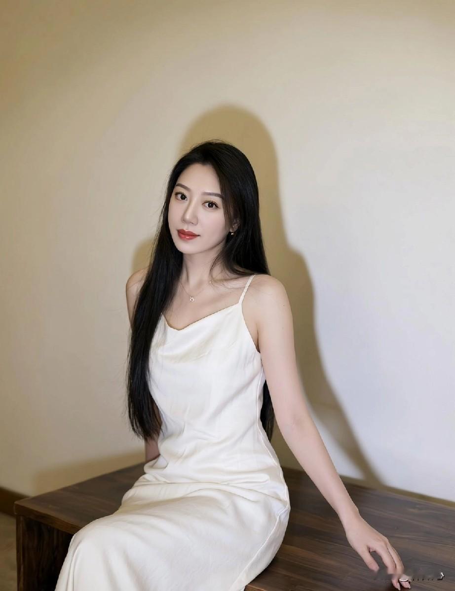 40+姐姐第一次打扮自己仿佛回到20岁