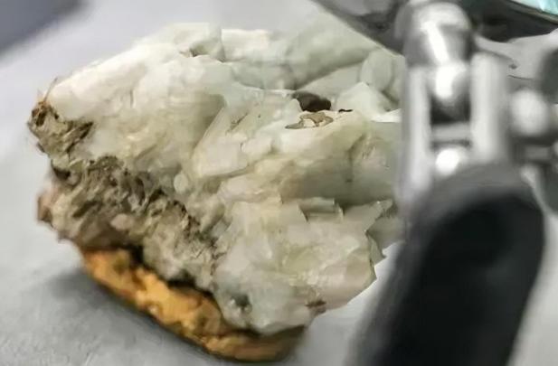 七国集团达成减少进口中国稀土共识，中国网友破防了：既然他们不想要，那就对他们进行