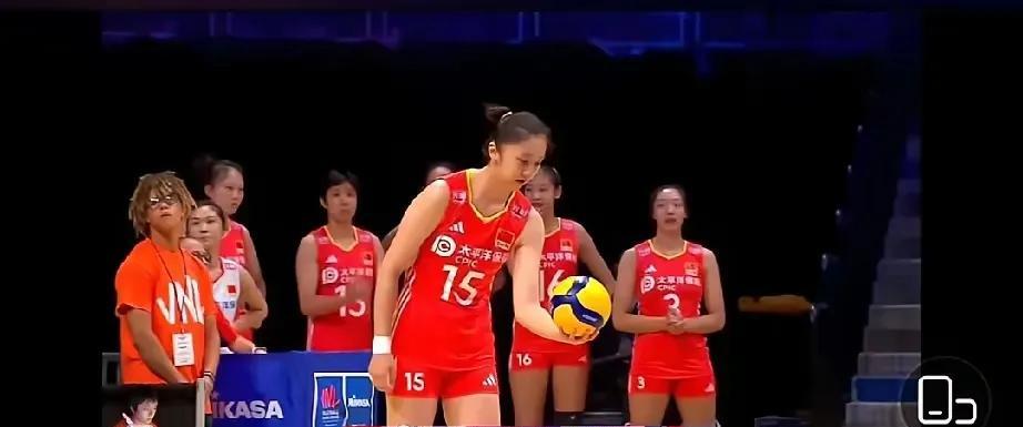 陈厚羽，董禹含，中国女排捡到宝了！陈厚羽凭借自己稳定发挥基本坐稳主力副攻位置，她