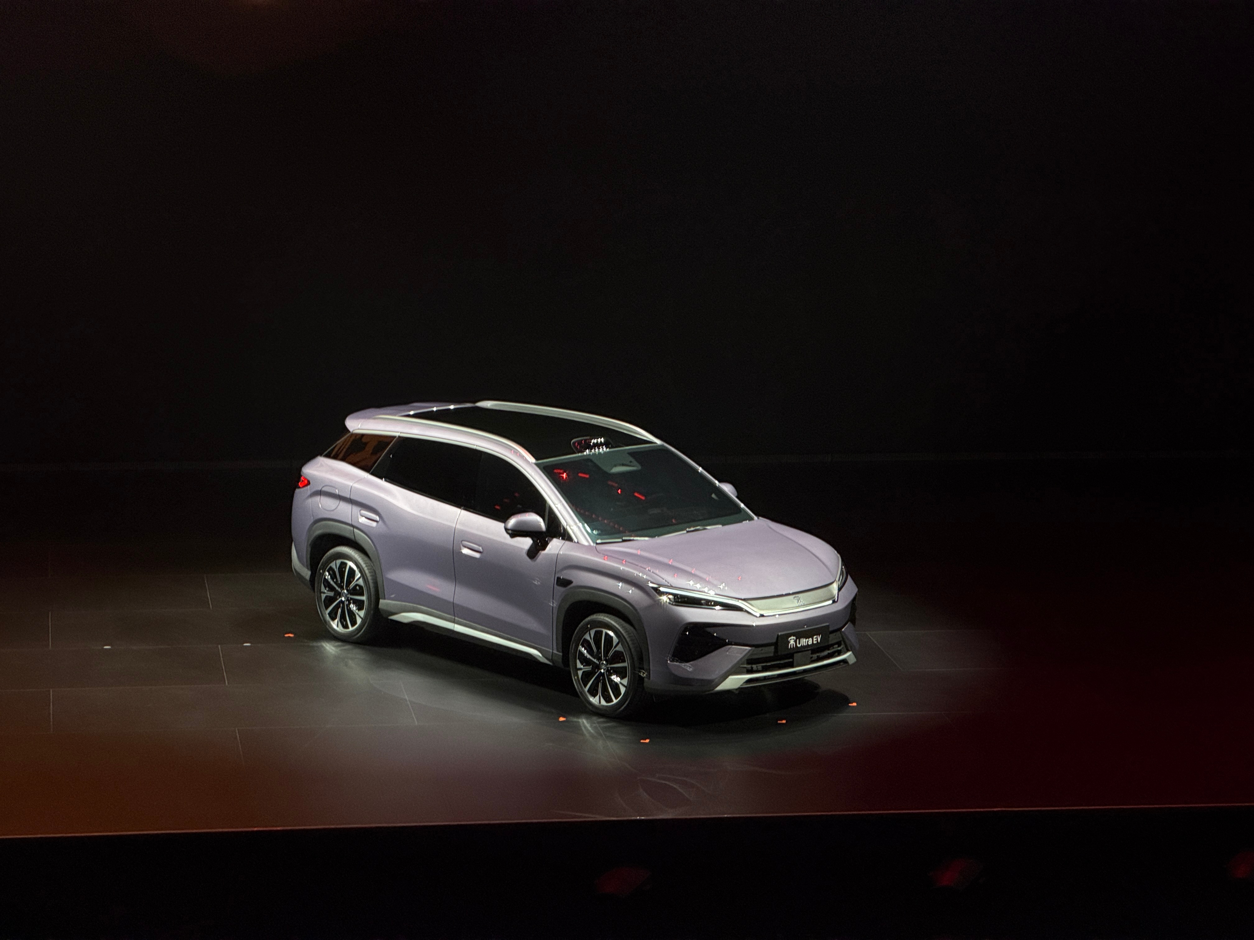 3月5号，比亚迪新出的宋UltraEV开始预售了，15.5万起。这车最核心的就