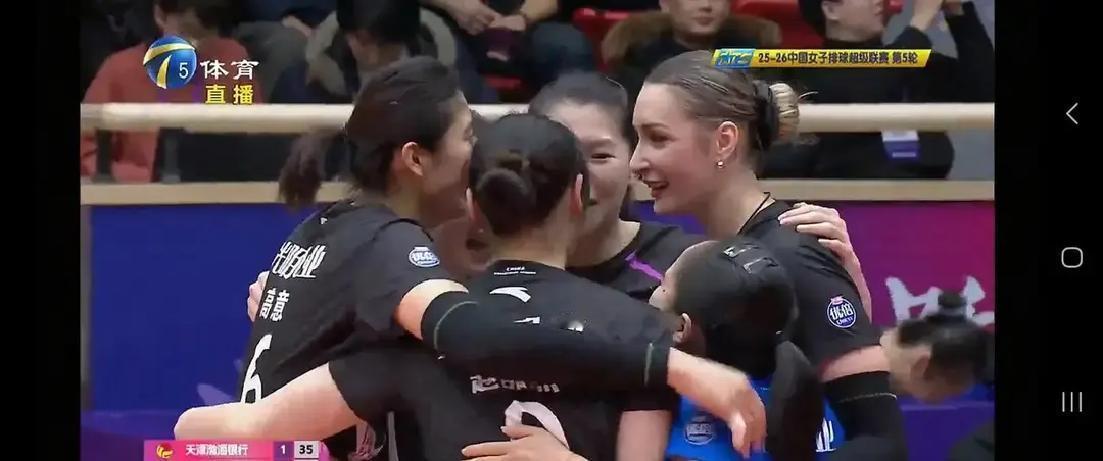 上海女排不败纪录被破，天津队用18%的发球得分率撕开了一道口子。你看数据：