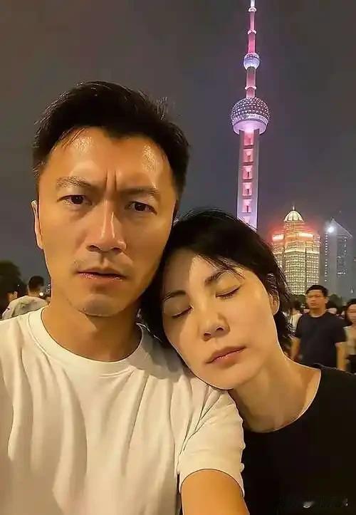 王菲和谢霆锋这操作，我服了。俩人加一块40亿。串个门还得按门铃。不骗你，
