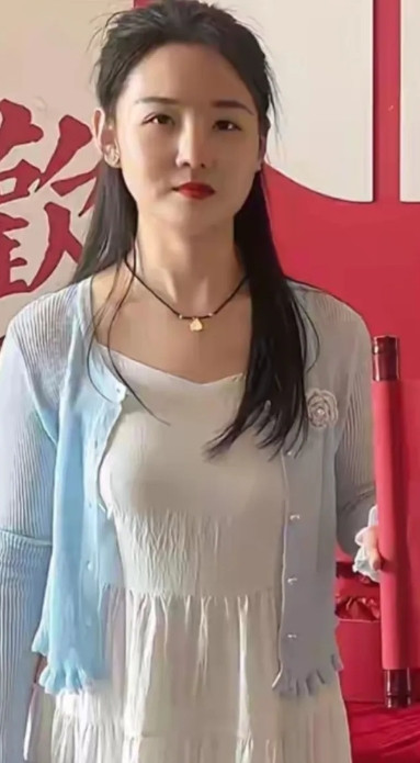 我见过最清醒的一个女孩，那就是我的侄女。她和相恋了4年的男友即将结婚，是那种很会